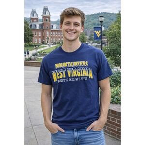 West Virginia Mountaineers University Navy‎ Blue T Shirt - Size Medium
